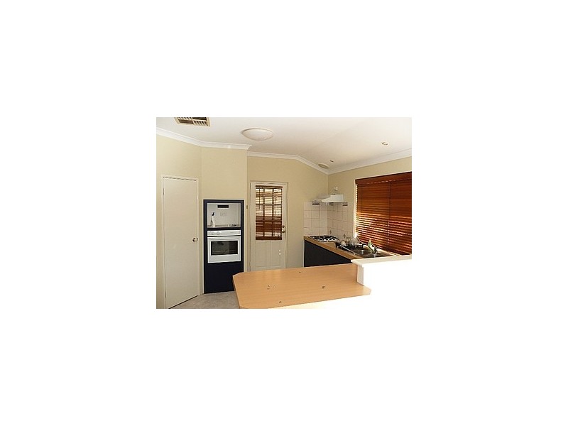 21 Alora Drive, Port Kennedy WA 6172