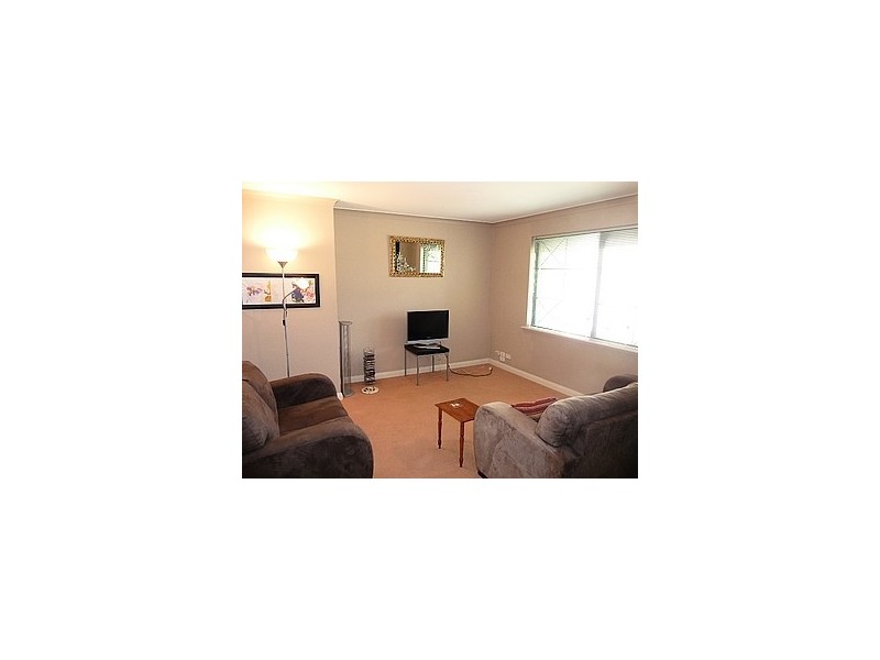 17 Grampian Court, Cooloongup WA 6168