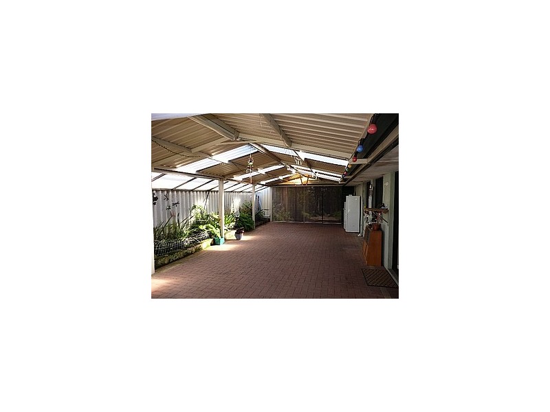 17 Grampian Court, Cooloongup WA 6168