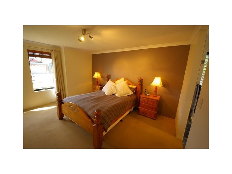 7 Caprice Pass, Rockingham WA 6168