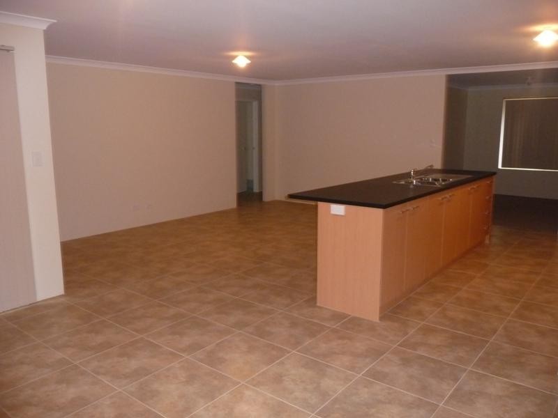 32  Colreavy Ramble, Baldivis WA 6171