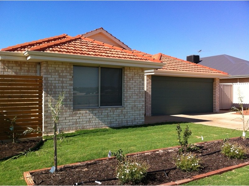 9 Lennox Drive, Secret Harbour WA 6173