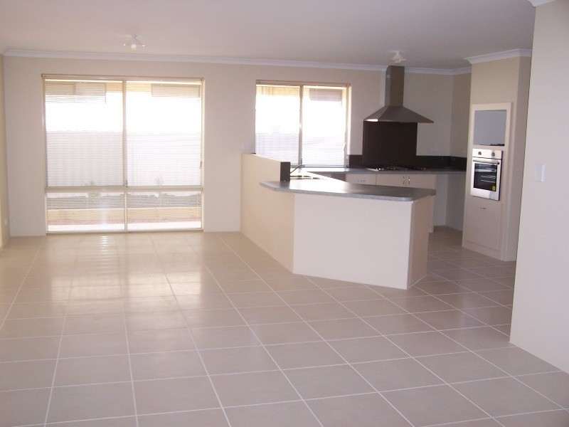 9 Lennox Drive, Secret Harbour WA 6173