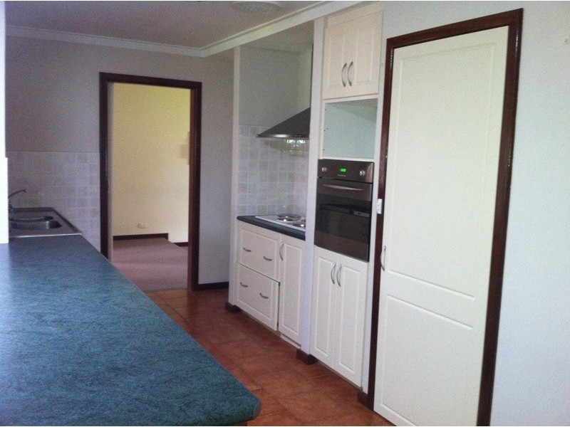 6 Knowle Way, Warnbro WA 6169