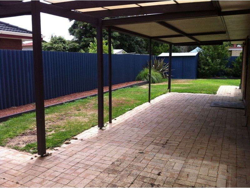 6 Knowle Way, Warnbro WA 6169