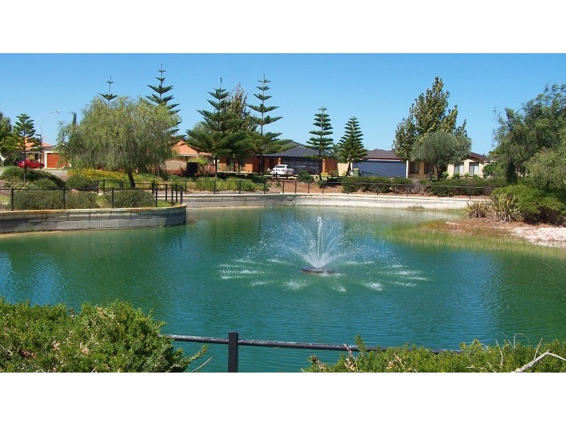 2 Bopeechee Way, Port Kennedy WA 6172