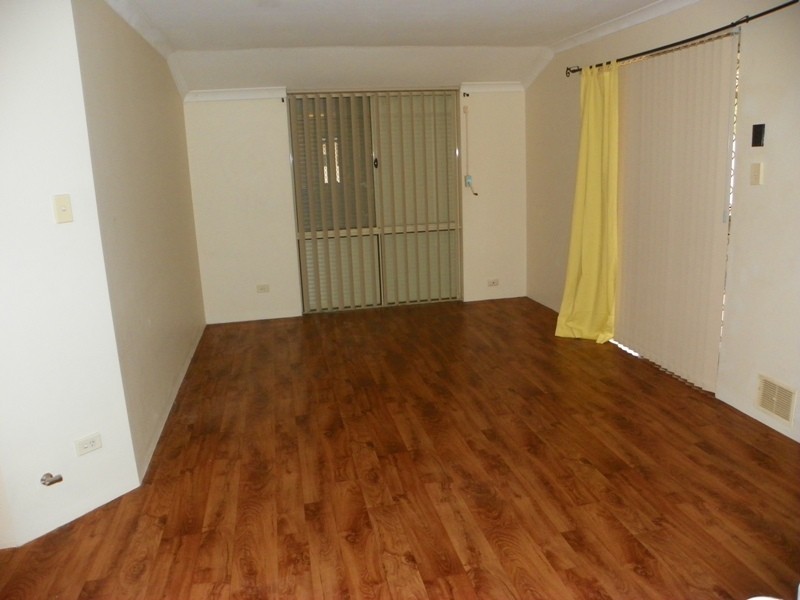 27  Nightingale Way, Warnbro WA 6169