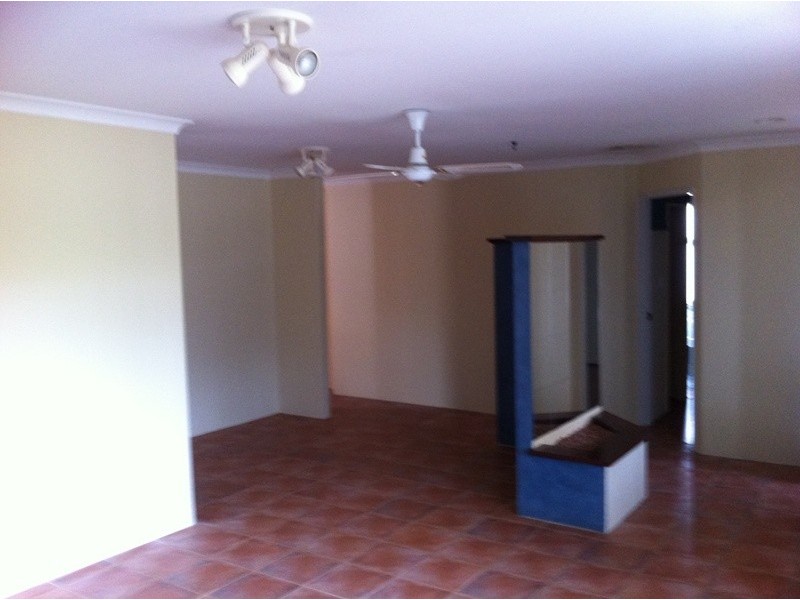 14 Hillview Rise, Cooloongup WA 6168