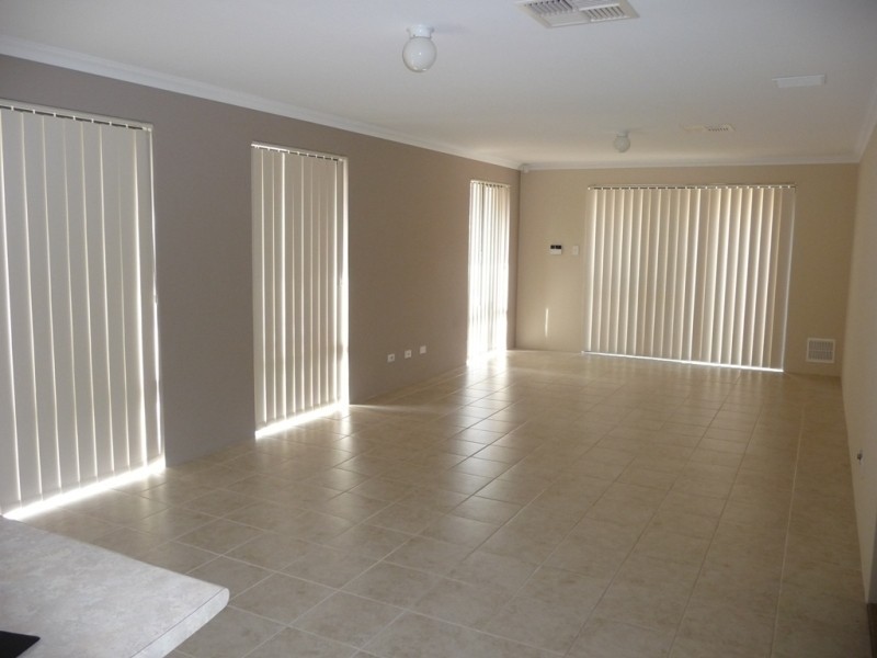 15  Belgravia Terrace, Rockingham WA 6168