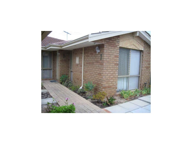 7/18 Hefron Street, Rockingham WA 6168