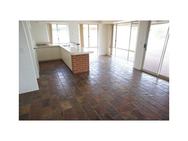 15 Arabella Meander, Warnbro WA 6169