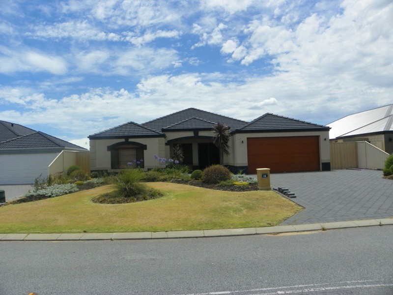 82 Miltona Drive, Secret Harbour WA 6173