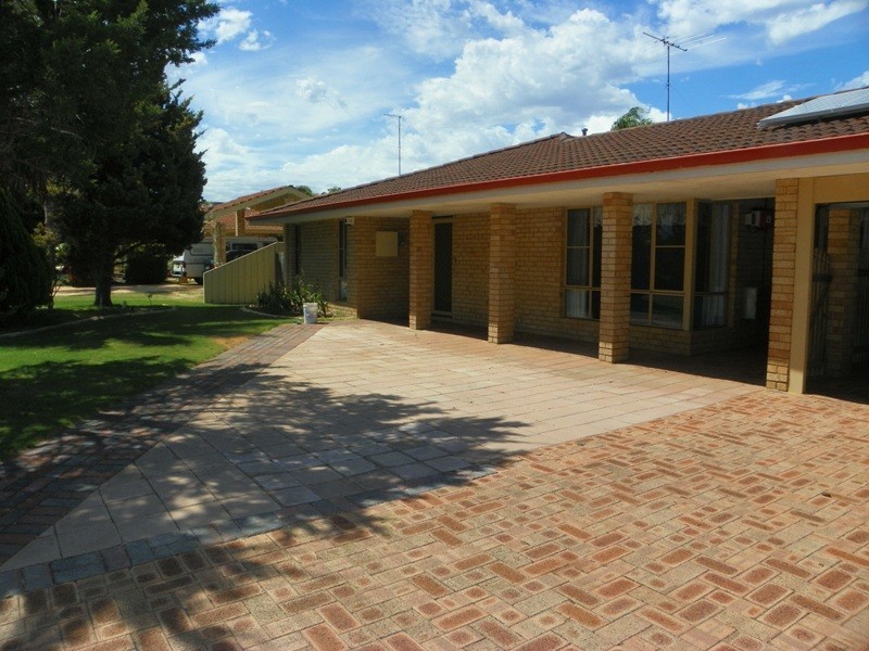 6 Meadow Springs Drive, Meadow Springs WA 6210