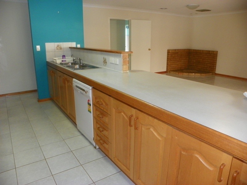 6 Meadow Springs Drive, Meadow Springs WA 6210