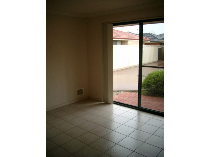 4/14 Alora Drive, Port Kennedy WA 6172