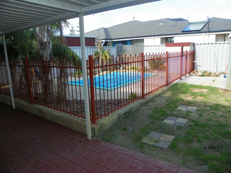 6 Taiof Close, Secret Harbour WA 6173