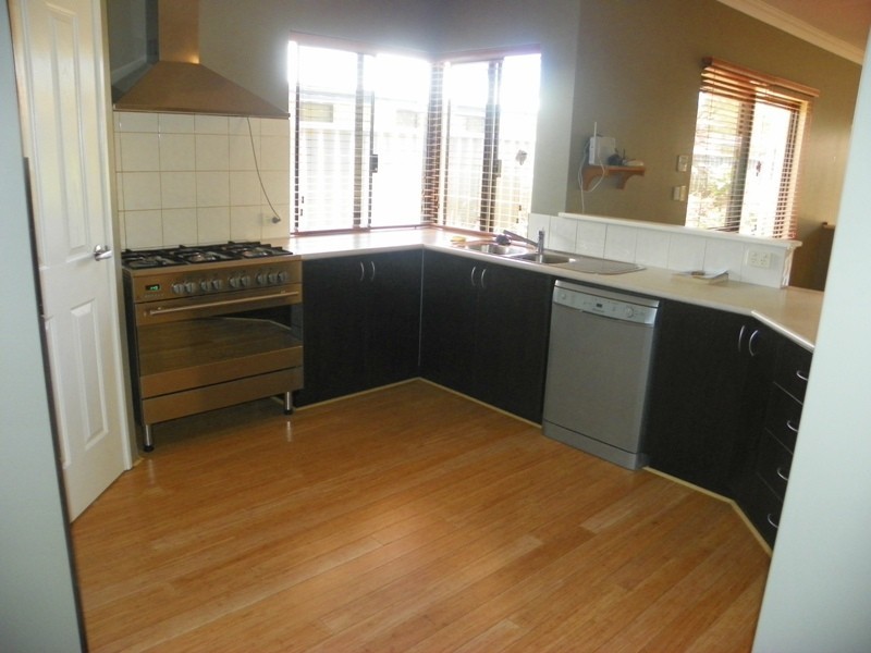 4  Flametree Loop, Baldivis WA 6171