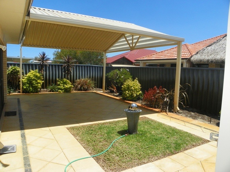 4  Flametree Loop, Baldivis WA 6171