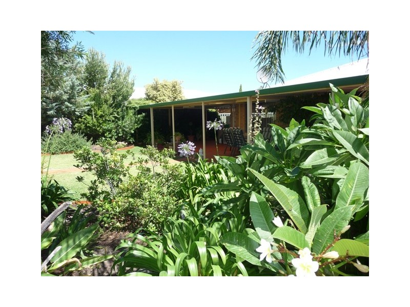 71 Endeavour Drive, Port Kennedy WA 6172