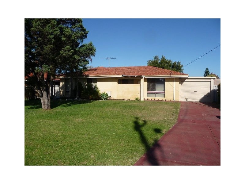 23 Wyola Street, Cooloongup WA 6168