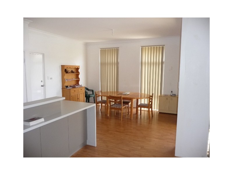 123  Warner Road, Parmelia WA 6167