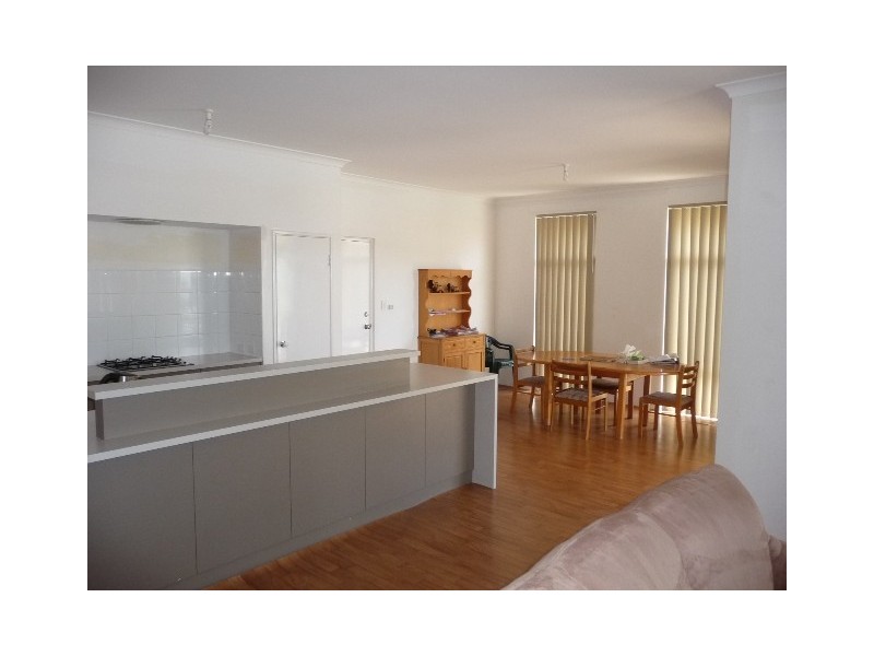 123  Warner Road, Parmelia WA 6167