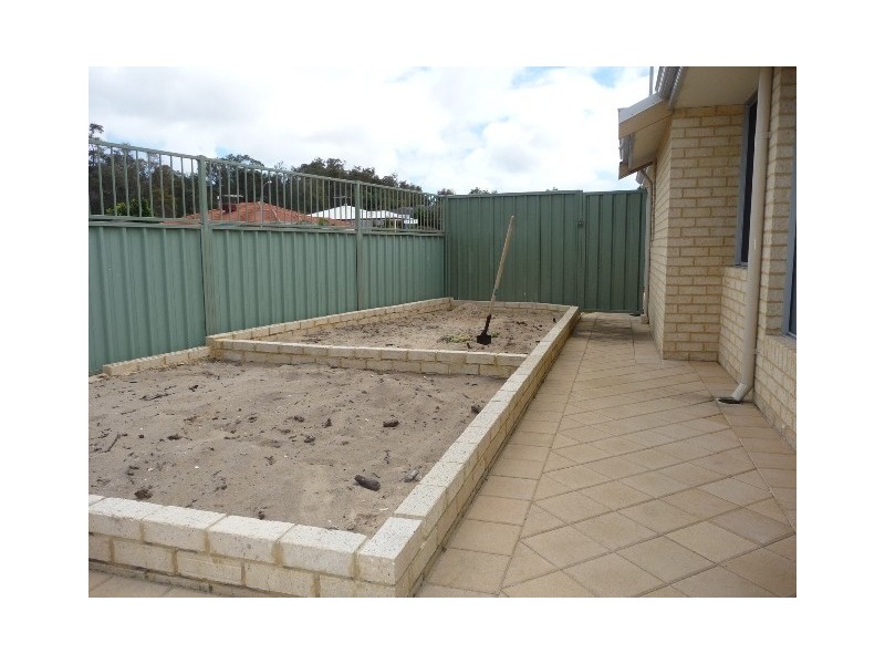 123  Warner Road, Parmelia WA 6167