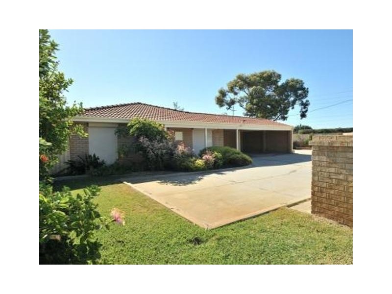 128 Malibu Road, Safety Bay WA 6169