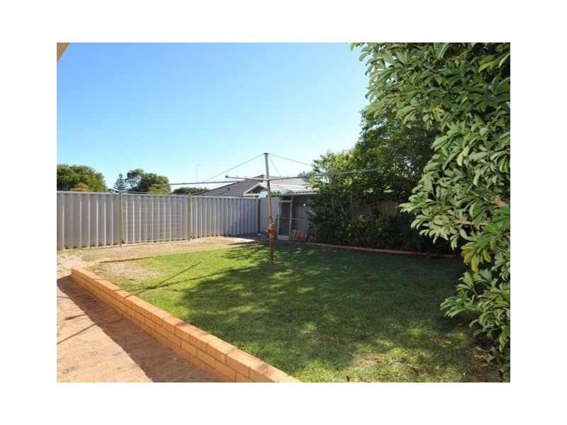 128 Malibu Road, Safety Bay WA 6169