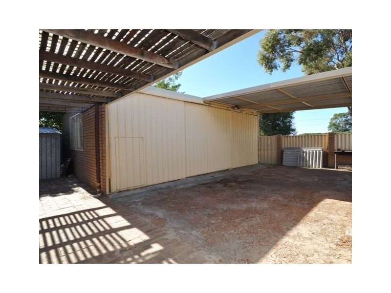 128 Malibu Road, Safety Bay WA 6169