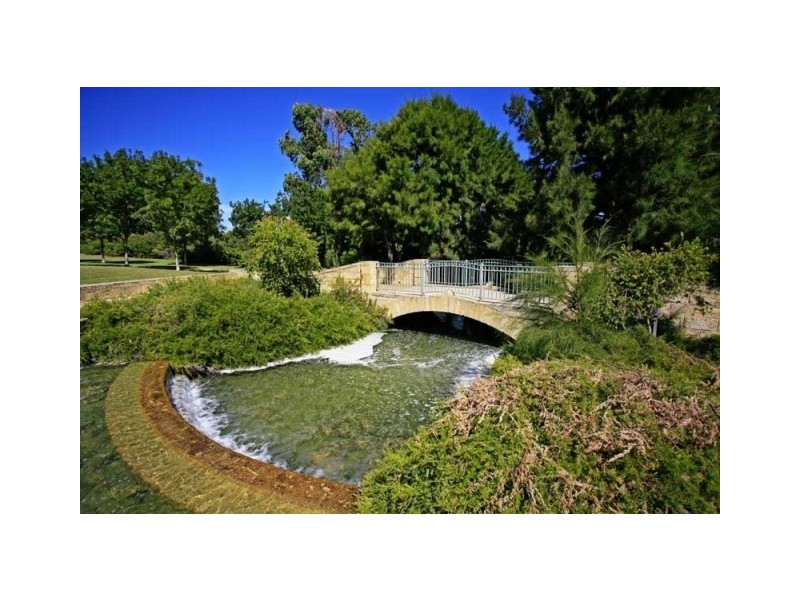 7 Lavinia Crescent, Secret Harbour WA 6173