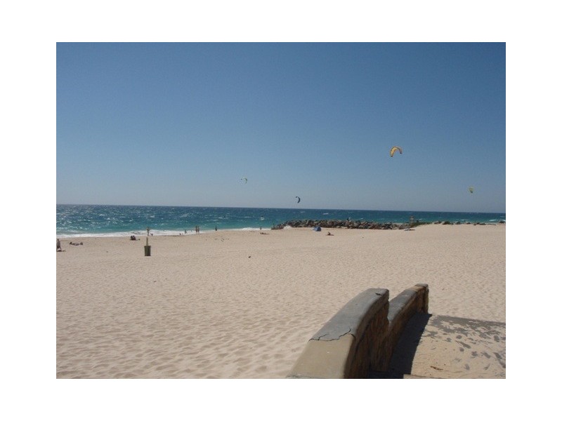 7 Lavinia Crescent, Secret Harbour WA 6173