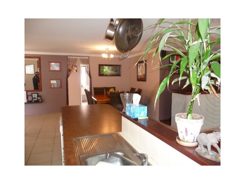 9 Raven Lane, Warnbro WA 6169