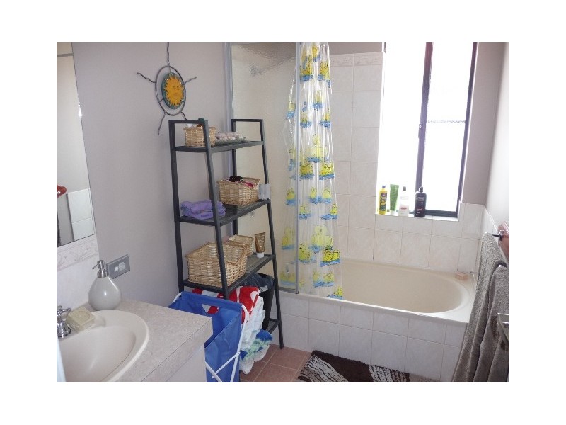 9 Raven Lane, Warnbro WA 6169