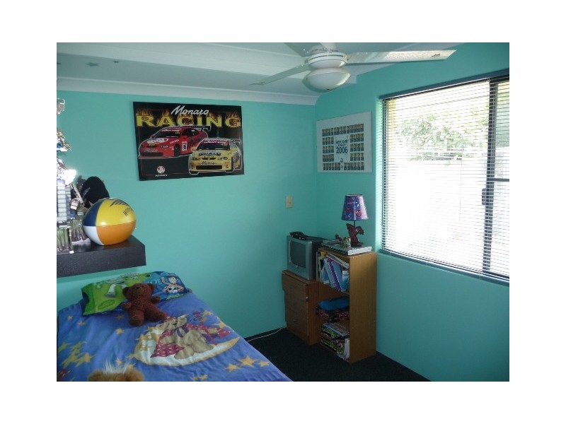 9 Raven Lane, Warnbro WA 6169