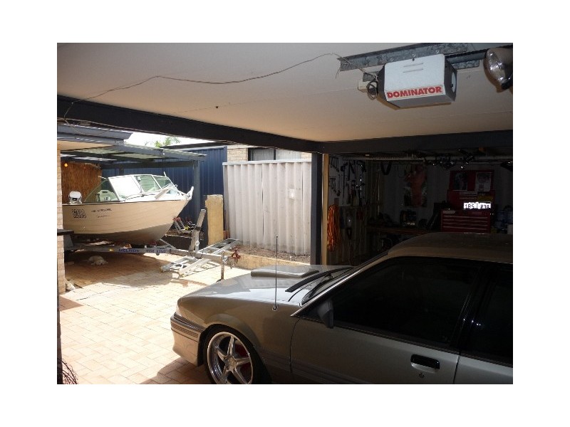 9 Raven Lane, Warnbro WA 6169