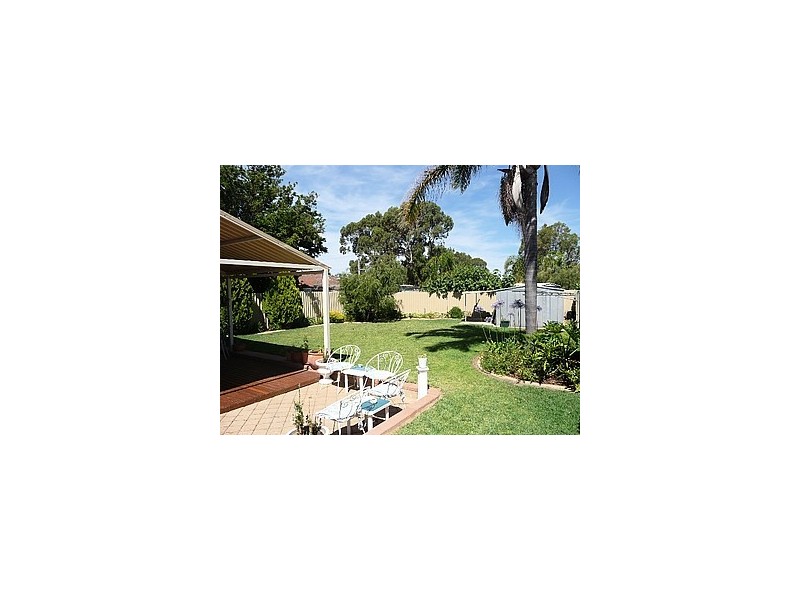 21B Rotohine Place, Cooloongup WA 6168