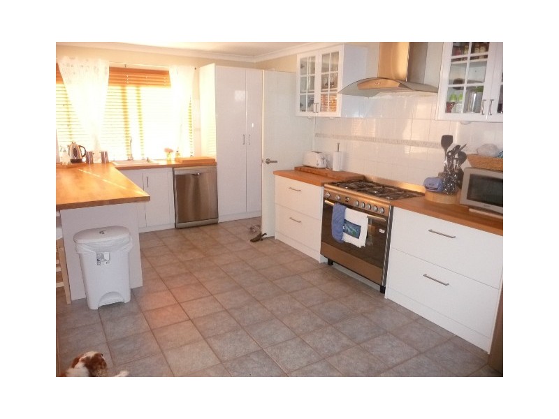 6 Raven Lane, Warnbro WA 6169