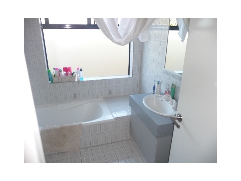 6 Raven Lane, Warnbro WA 6169