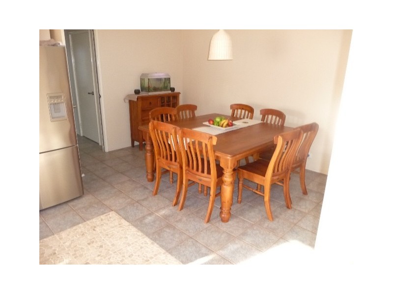 6 Raven Lane, Warnbro WA 6169