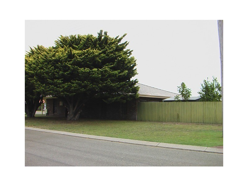 2 Migo Place, Rockingham WA 6168