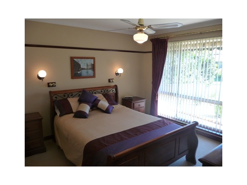 16 Balleroy Place, Port Kennedy WA 6172