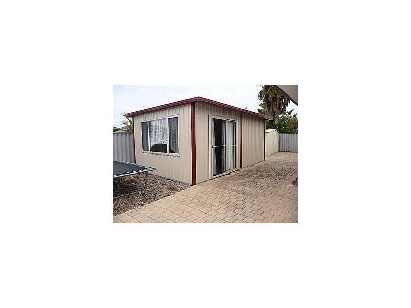 16 Balleroy Place, Port Kennedy WA 6172