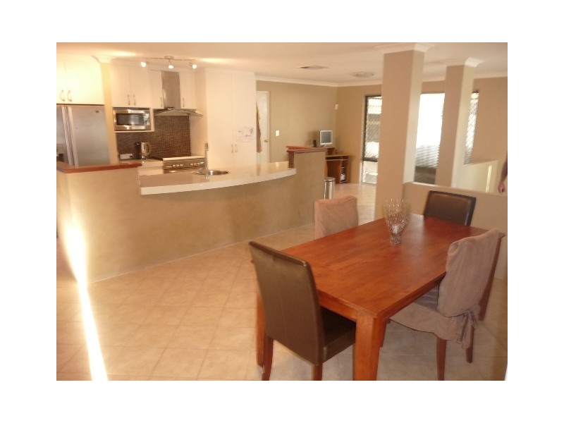 4 Belmez Turn, Port Kennedy WA 6172