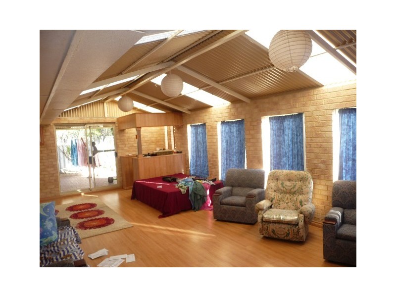 10 Delwood Court, Port Kennedy WA 6172