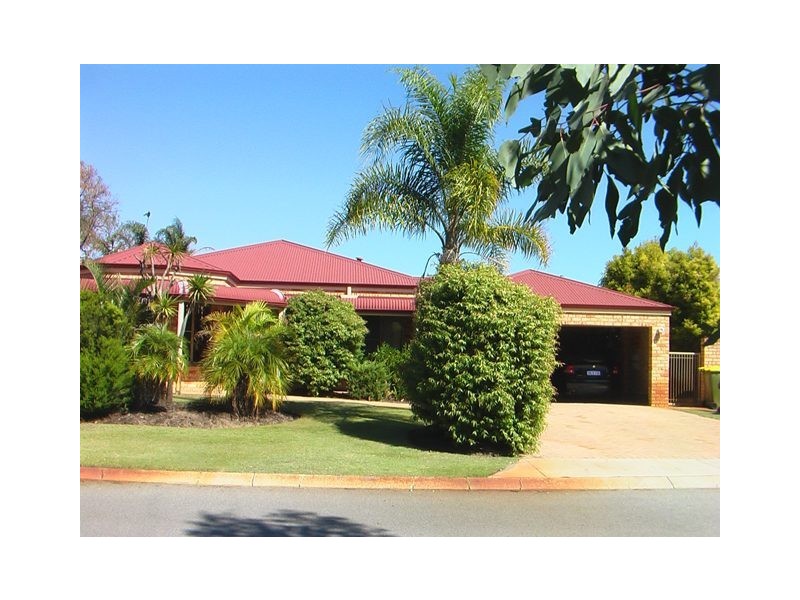 64 Nottingham Parkway, Orelia WA 6167