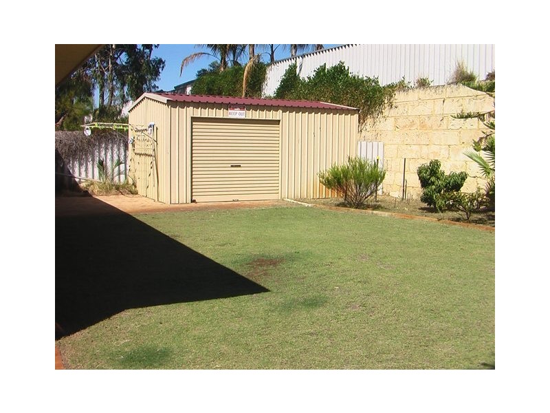 64 Nottingham Parkway, Orelia WA 6167