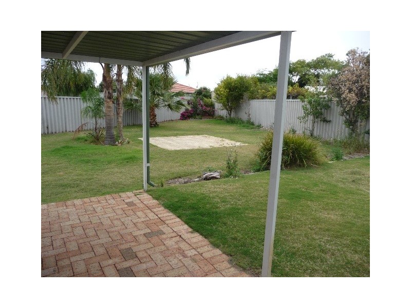 6 Vanguard Court, Port Kennedy WA 6172