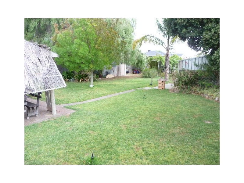 15 Strelley Road, Golden Bay WA 6174