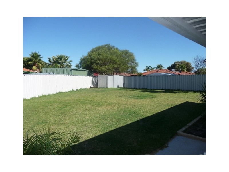 21 Hinds Way, Waikiki WA 6169